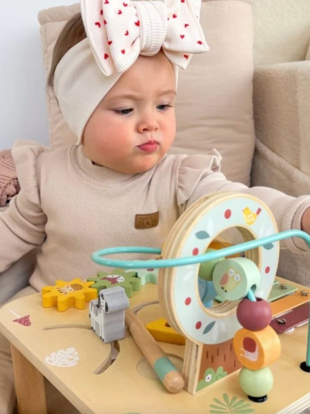Montessori Wooden Activity Table Baby Learning Toy Busy Board New - Picture 14 of 16